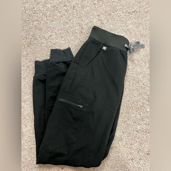 Figs Pants - Figs black jogger pant